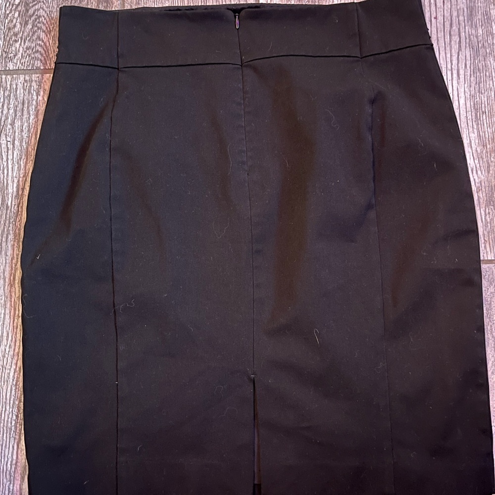 Elegant Black Pencil Skirt